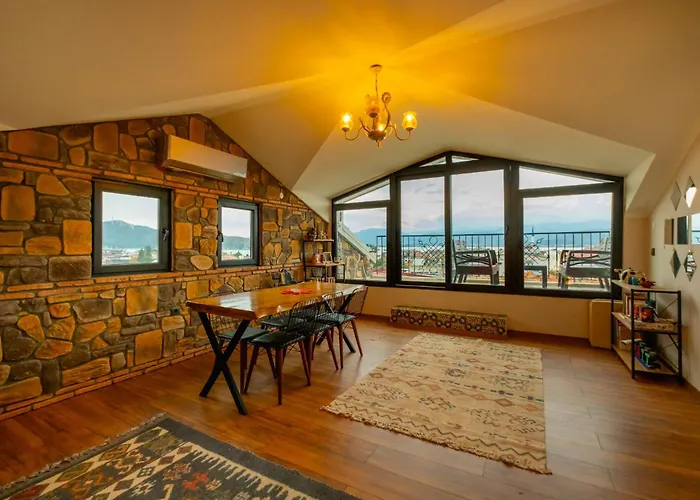 Deniz Loft פאטהיה