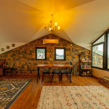 Deniz Loft