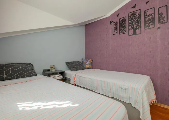 Deniz Loft *