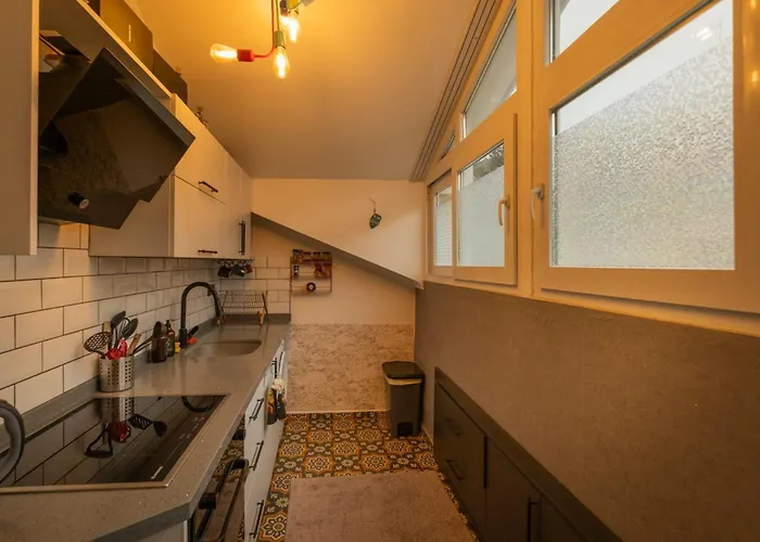 Deniz Loft *